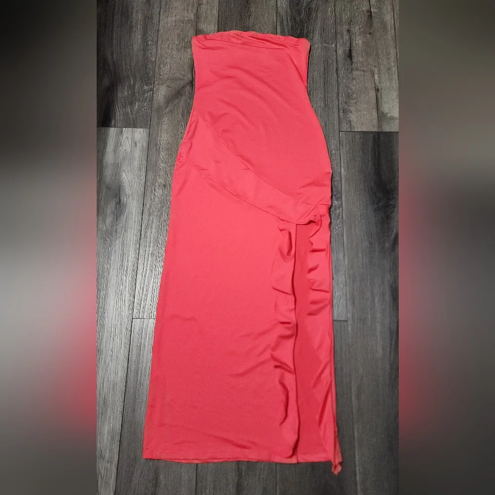 Dress - Picture 3 of 4